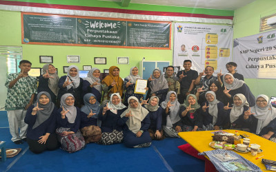 CAHAYA PUSTAKA SMP NEGERI 29 SURABAYA RAIH AKREDITASI A