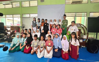 Kemeriaan Lomba Baca Puisi Tingkat SD di Perpustakaan Cahaya Pustaka